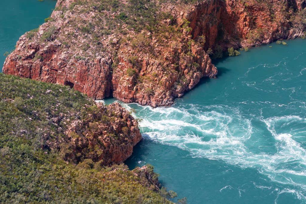 Horizontal fall 2 Fly Broome